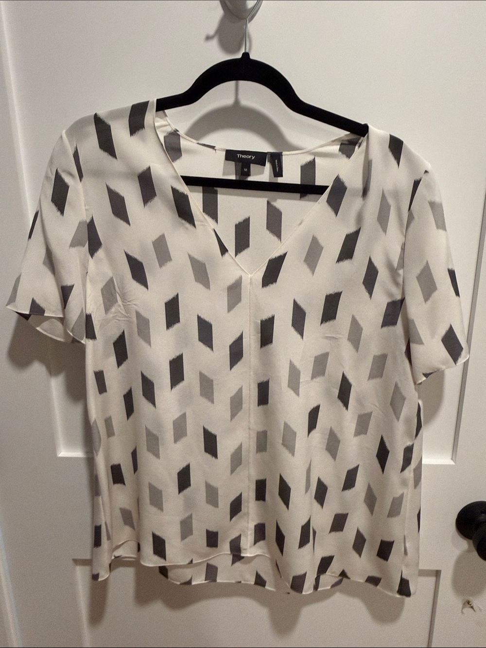 Theory White & Gray Geometric V-Neck Blouse